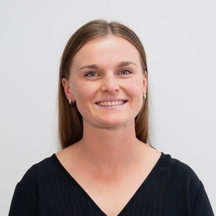 Lottie is a copywriter for Vanguard 86
